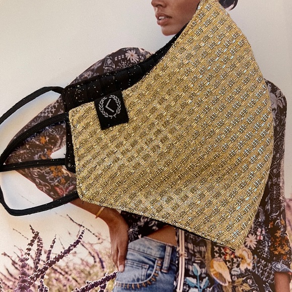 Birthday queen blinged face mask - Picture 2 of 2